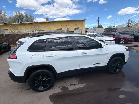 Used 2020 Jeep Cherokee Latitude Plus AWD/4WD image 8