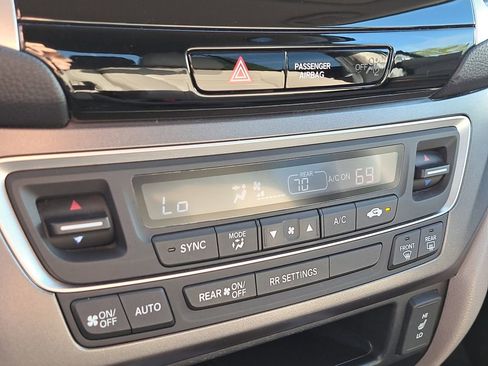 Used 2018 Honda Ridgeline RTL-T image 23