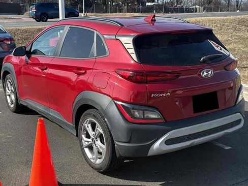 Used 2022 Hyundai Kona SEL w/ Convenience Package image 4