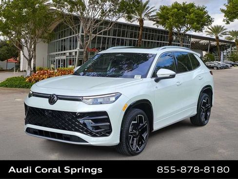 Used 2026 Volkswagen Tiguan SEL R-Line AWD/4WD image 1
