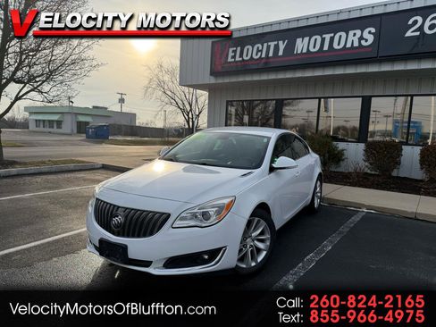 Used 2016 Buick Regal image 1