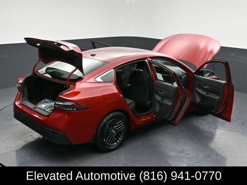Used 2026 Nissan Sentra SV w/ Floor Mat Package FWD image 30