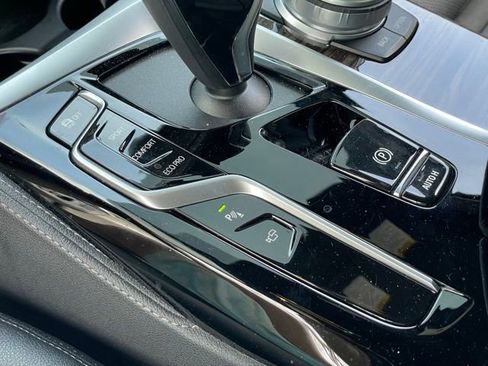 Used 2021 BMW 540i xDrive w/ M Sport Package image 23