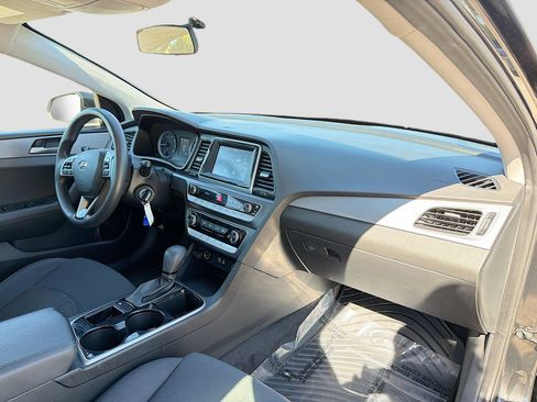 Used 2018 Hyundai Sonata SE image 13
