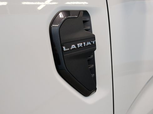 Used 2024 Ford Ranger Lariat w/ FX4 Off-Road Package image 14