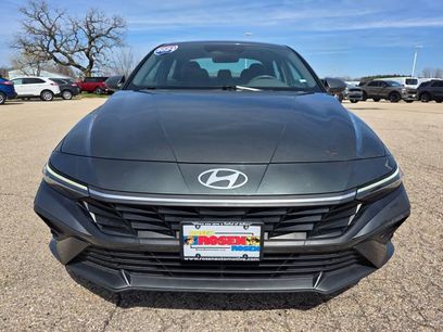 Used 2024 Hyundai Elantra SEL