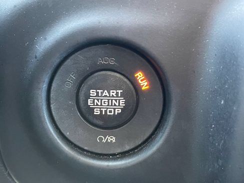 Used 2021 Jeep Wrangler Unlimited Sport AWD/4WD image 34