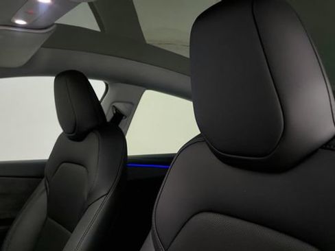 Used 2026 Tesla Model Y Long Range RWD image 62
