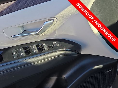 Used 2023 Hyundai Tucson Limited image 13