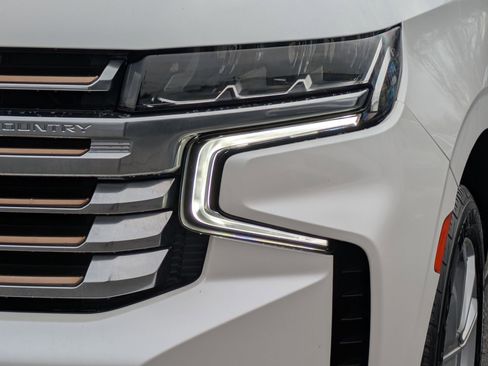 Used 2023 Chevrolet Suburban High Country w/ LPO, Illumination Package image 7