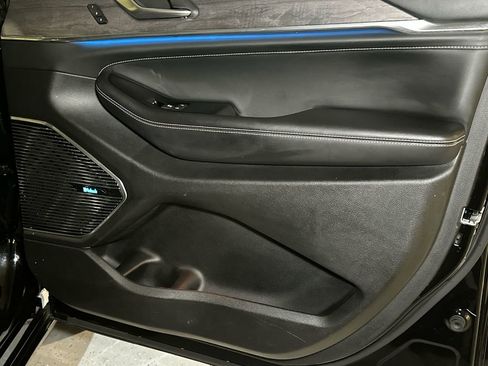 Used 2021 Jeep Grand Cherokee L Overland w/ Luxury Tech Group IV image 15