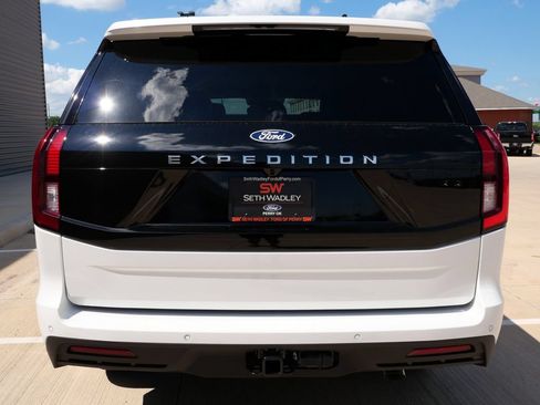 New 2027 Ford Expedition Active AWD/4WD image 5