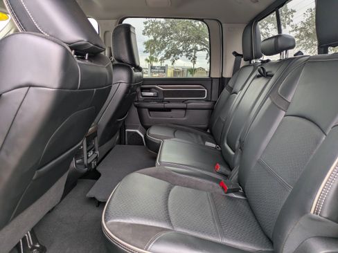 Used 2024 RAM 3500 Laramie w/ Towing Technology Group image 12