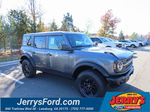 New 2025 Ford Bronco Big Bend w/ Black Diamond Package image 1