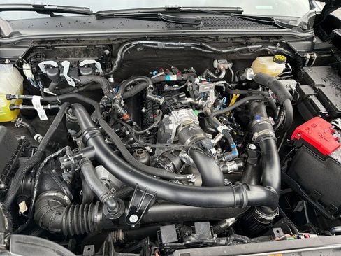 Used 2025 Ford Ranger Lariat w/ FX4 Off-Road Package image 21