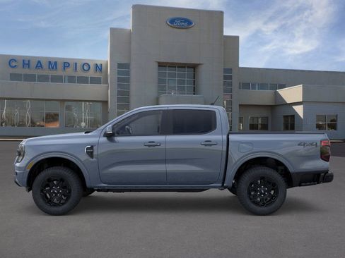 New 2025 Ford Ranger Lariat w/ Black Appearance Package image 3