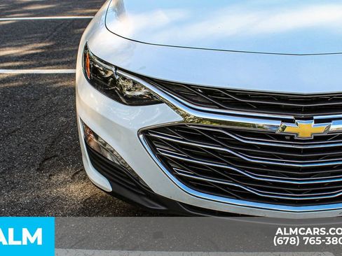 Used 2024 Chevrolet Malibu LT FWD image 11
