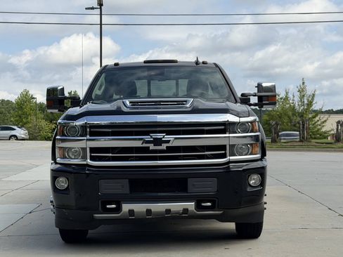 Used 2018 Chevrolet Silverado 3500 High Country w/ Duramax Plus Package AWD/4WD image 2