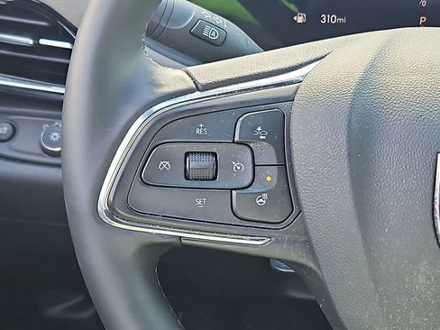 Used 2025 Buick Envista Avenir FWD image 19