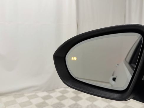 Used 2018 Buick Regal Essence w/ Driver Confidence Package #1 image 47