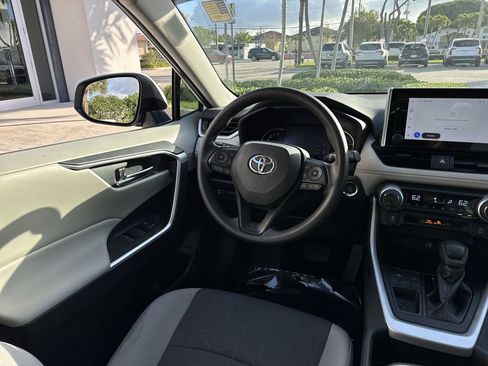 Used 2024 Toyota RAV4 XLE w/ Convenience Package image 22