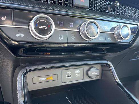 Used 2023 Honda CR-V EX-L image 17