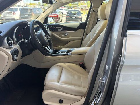 Used 2021 Mercedes-Benz GLC 300 image 9
