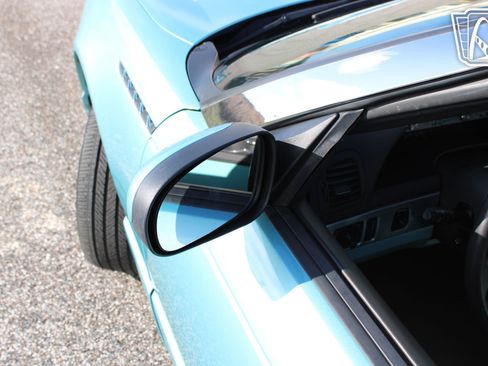 Used 2002 Ford Thunderbird image 24