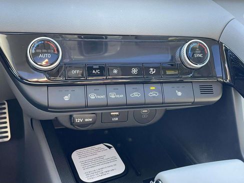 New 2026 Hyundai Elantra SEL Sport FWD image 36