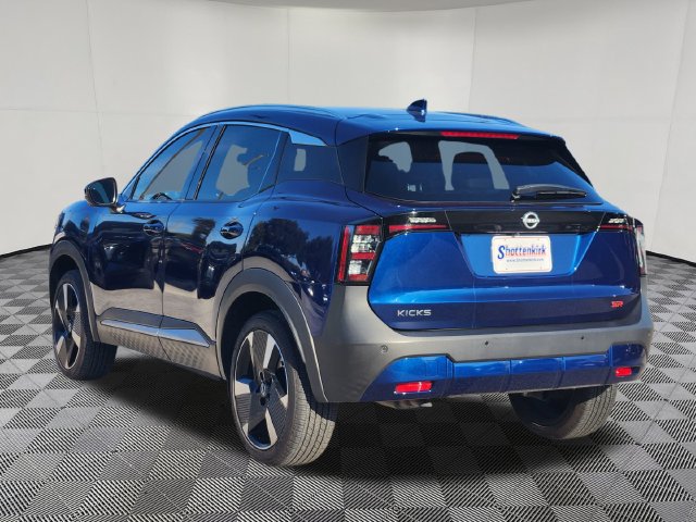 Used 2025 Nissan Kicks SR FWD image 7