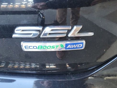 Used 2020 Ford Edge SEL w/ Convenience Package image 4