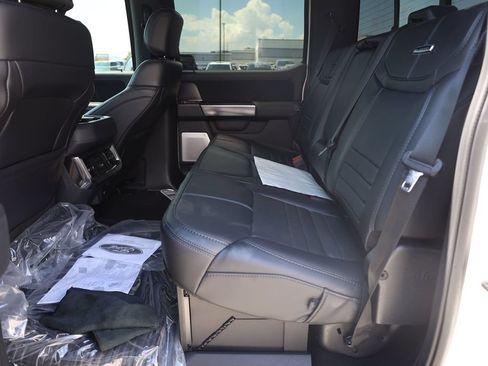 Used 2026 Ford F450 Platinum w/ FX4 Off-Road Package AWD/4WD image 18