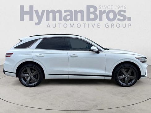 Used 2023 Genesis GV70 2.5T w/ Sport Prestige Package AWD/4WD image 2