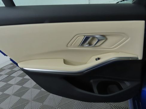 New 2026 BMW 330i Sedan w/ M Sport Package image 27