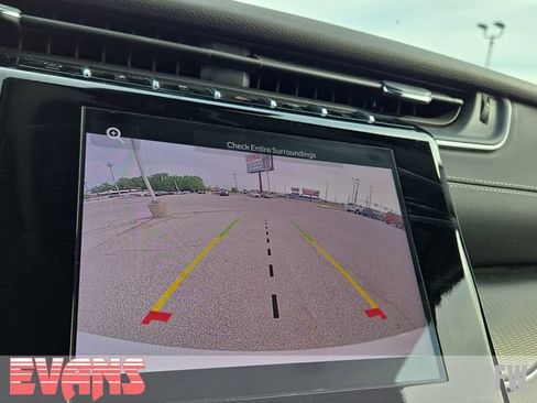 Used 2023 Jeep Grand Cherokee Laredo w/ Trailer Tow Prep Group (B) AWD/4WD image 8