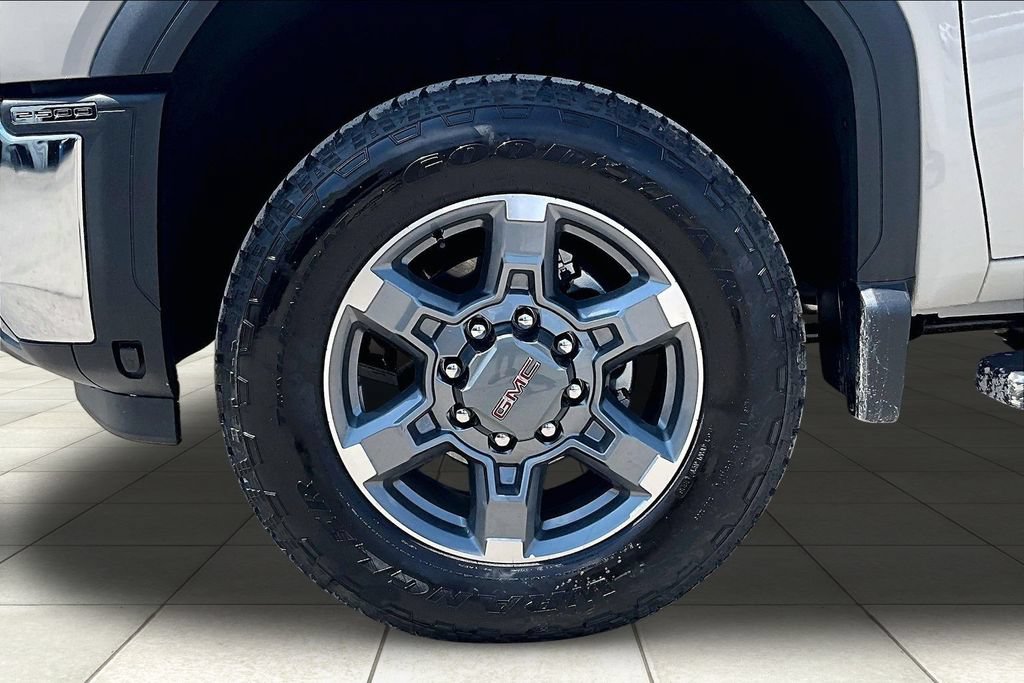New 2026 GMC Sierra 2500 SLE w/ Max Trailering Package AWD/4WD image 12