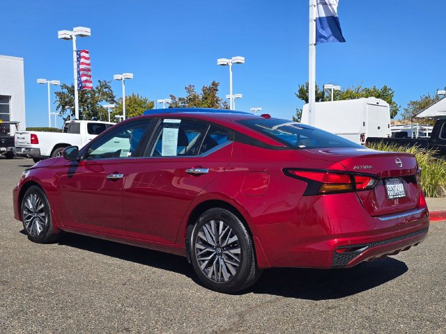 Used 2023 Nissan Altima 2.5 SV FWD image 6