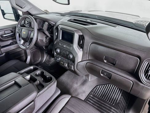 Used 2024 Chevrolet Silverado 2500 Custom w/ Custom Value Package AWD/4WD image 28