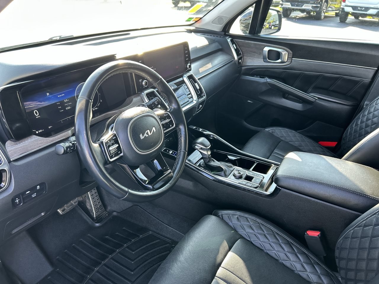Used 2022 Kia Sorento SX Prestige AWD/4WD image 24