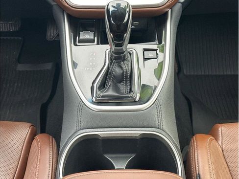 Used 2021 Subaru Outback Touring XT image 19