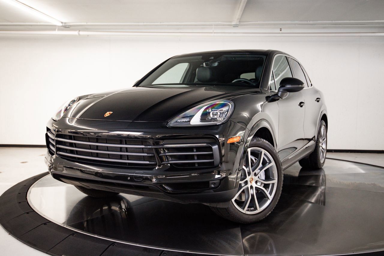 Certified 2023 Porsche Cayenne AWD/4WD image 1