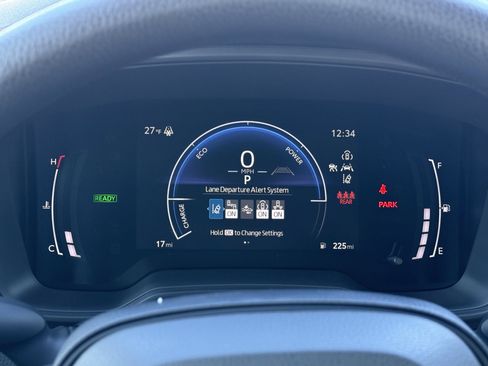 Used 2026 Toyota Corolla LE image 31