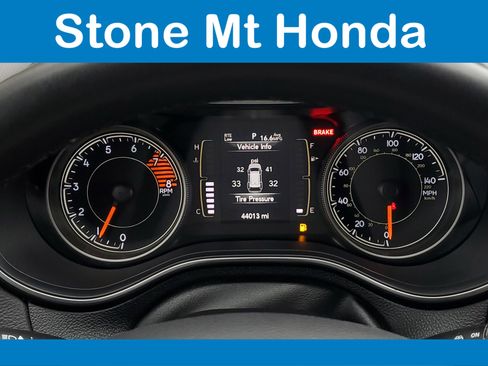 Used 2019 Jeep Cherokee Latitude Plus image 26