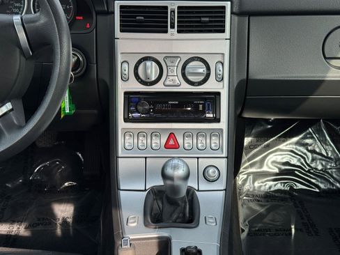 Used 2007 Chrysler Crossfire Coupe image 12