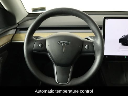 Used 2023 Tesla Model Y Long Range AWD/4WD image 7