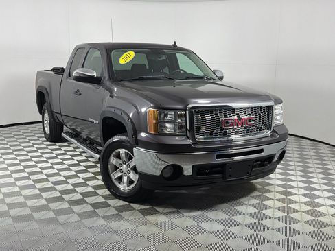 Used 2011 GMC Sierra 1500 SLE w/ Power Tech Package AWD/4WD image 2