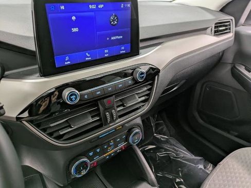 Certified 2022 Ford Escape SE w/ Convenience Package image 10