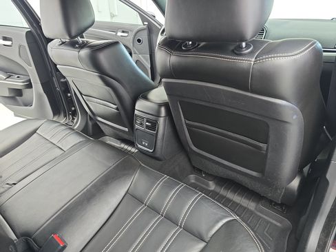 Used 2021 Chrysler 300 S w/ S Model Appearance Package RWD image 11