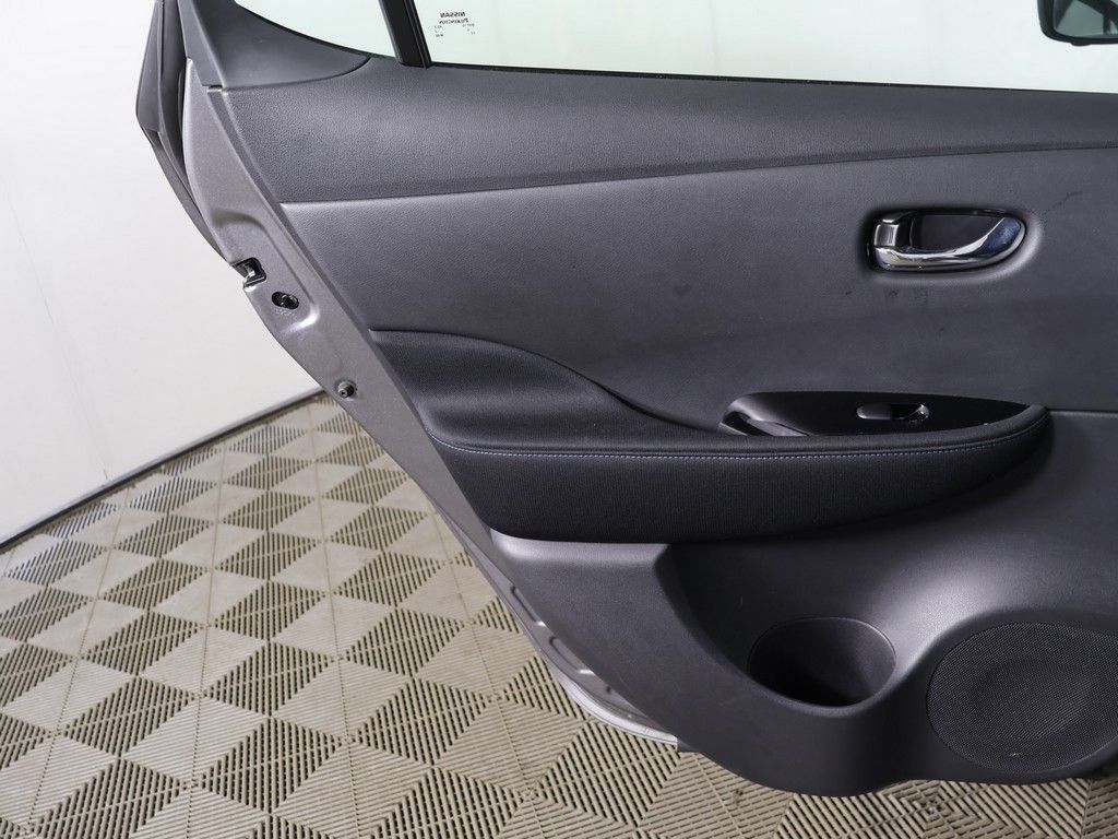 Used 2022 Nissan Leaf SV Plus FWD image 22