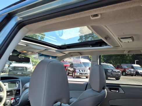 Used 2013 Subaru Forester 2.5X Limited image 18